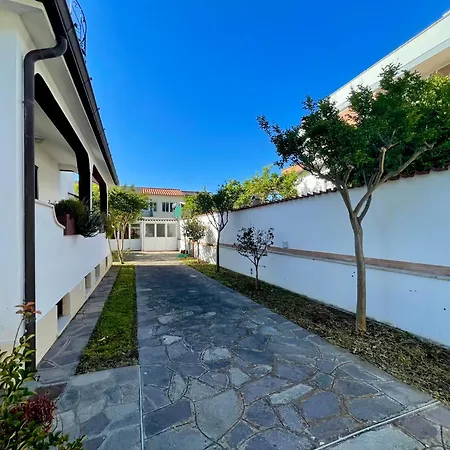 Lavinium - Lavinio Holiday home *
